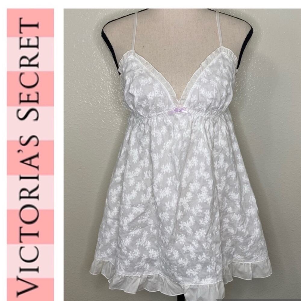 *vintage* Victoria’s Secret angels floral embroidered teddy size L